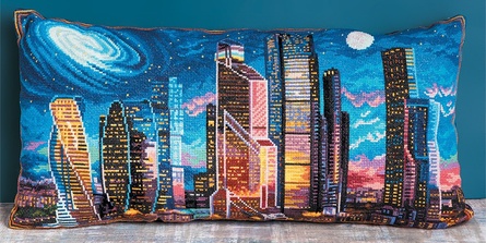 Подушка "Огни Москвы" (61*31 см)