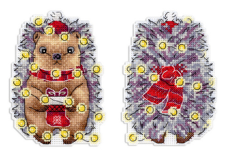 Новогодний ёжик (ёлочная игрушка) (12*8 см) (пластиковая канва)